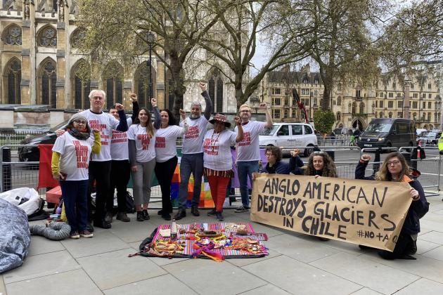 War on Want alongside Latin American land defenders and London Mining network outside Anglo American's 2023 Annual General Meeting in London.